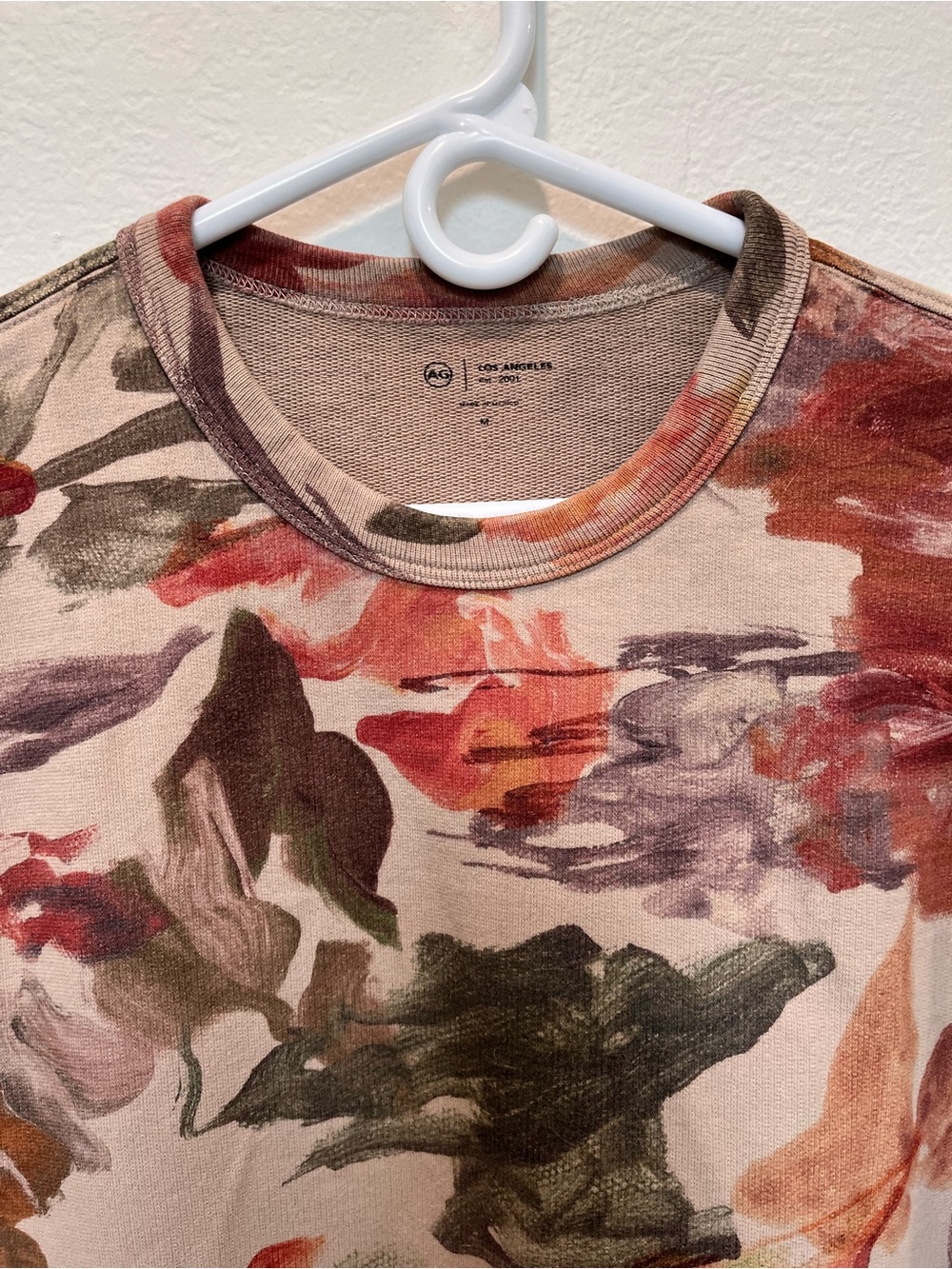 AG Los Angeles Beige Crewneck Sweatshirt with Rust, Olive & Mauve Fall Print